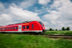 Sonderfahrten und Kapazitätsstärkungen im SPNV zum Köln-Marathon