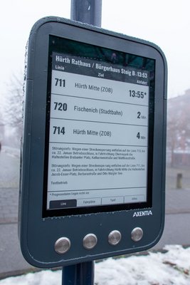 Displayansicht einer digitalen Haltestelle in Hürth