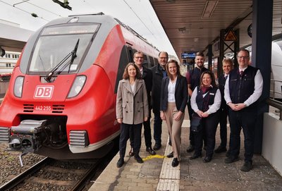 Ahrtal: DB Regio fährt drei Monate früher als geplant mit Elektrozügen über neue Strecke Ahrtal: DB Regio fährt drei Monate früher als geplant mit Elektrozügen über neue Strecke