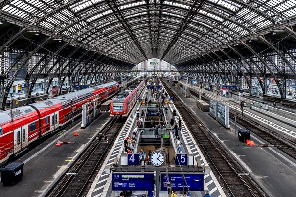 Bahnsteige Köln Hbf