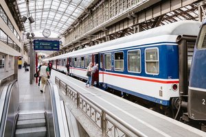 Das Bild zeigt einen Zug des Unternehmens TRI am Kölner Hauptbahnhof (© go.Rheinland / Smilla Dankert) Das Bild zeigt einen Zug des Unternehmens TRI am Kölner Hauptbahnhof (© go.Rheinland / Smilla Dankert)